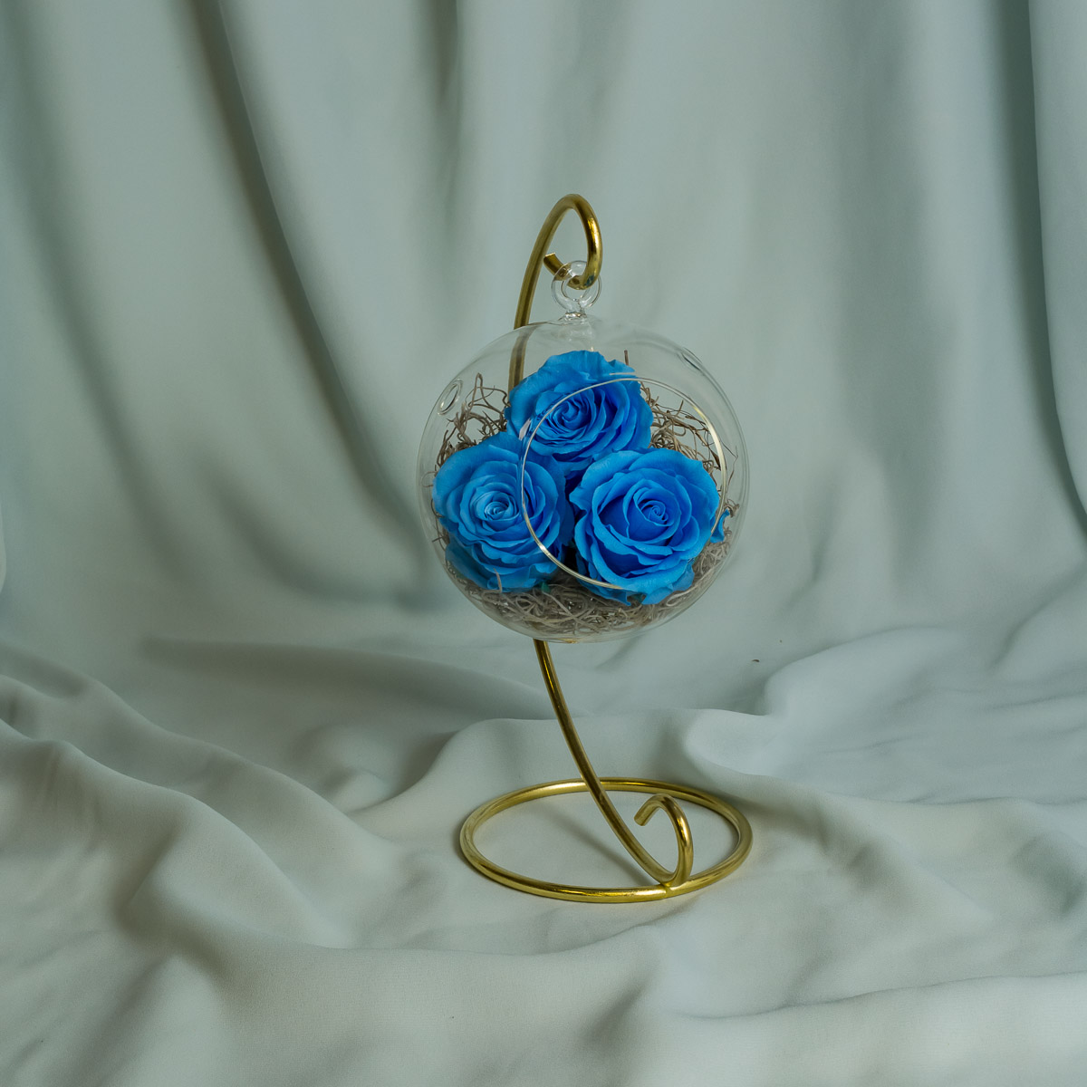 3 Trandafiri albastri criogenati in suport de sticla-0
